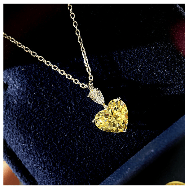 Dije y cadena con circón amarillo de imitación en corte corazón y circonia blanca 4