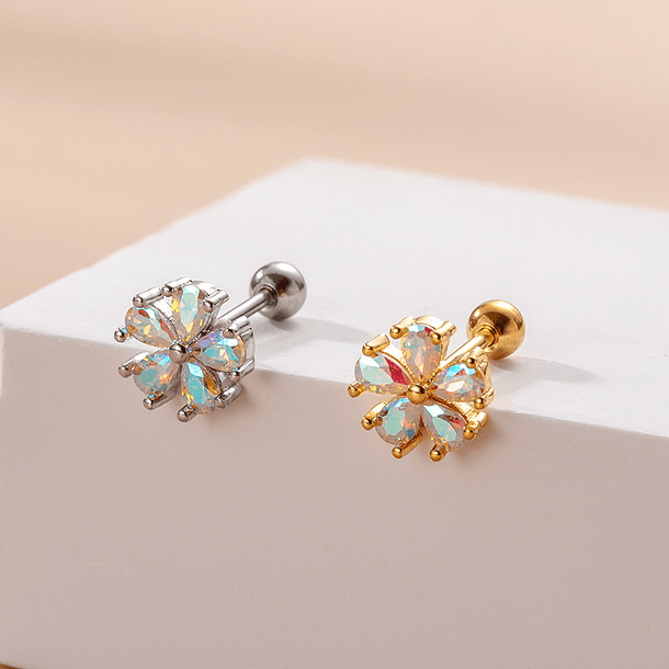 Piercing estilo flor con circonias color tornasol en cobre blanco