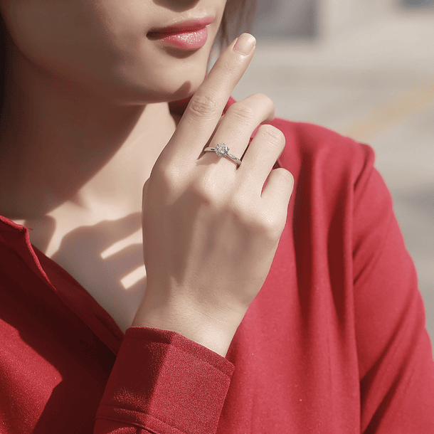 Anillo solitario con diamante de imitación corte redondo de 5mm 5