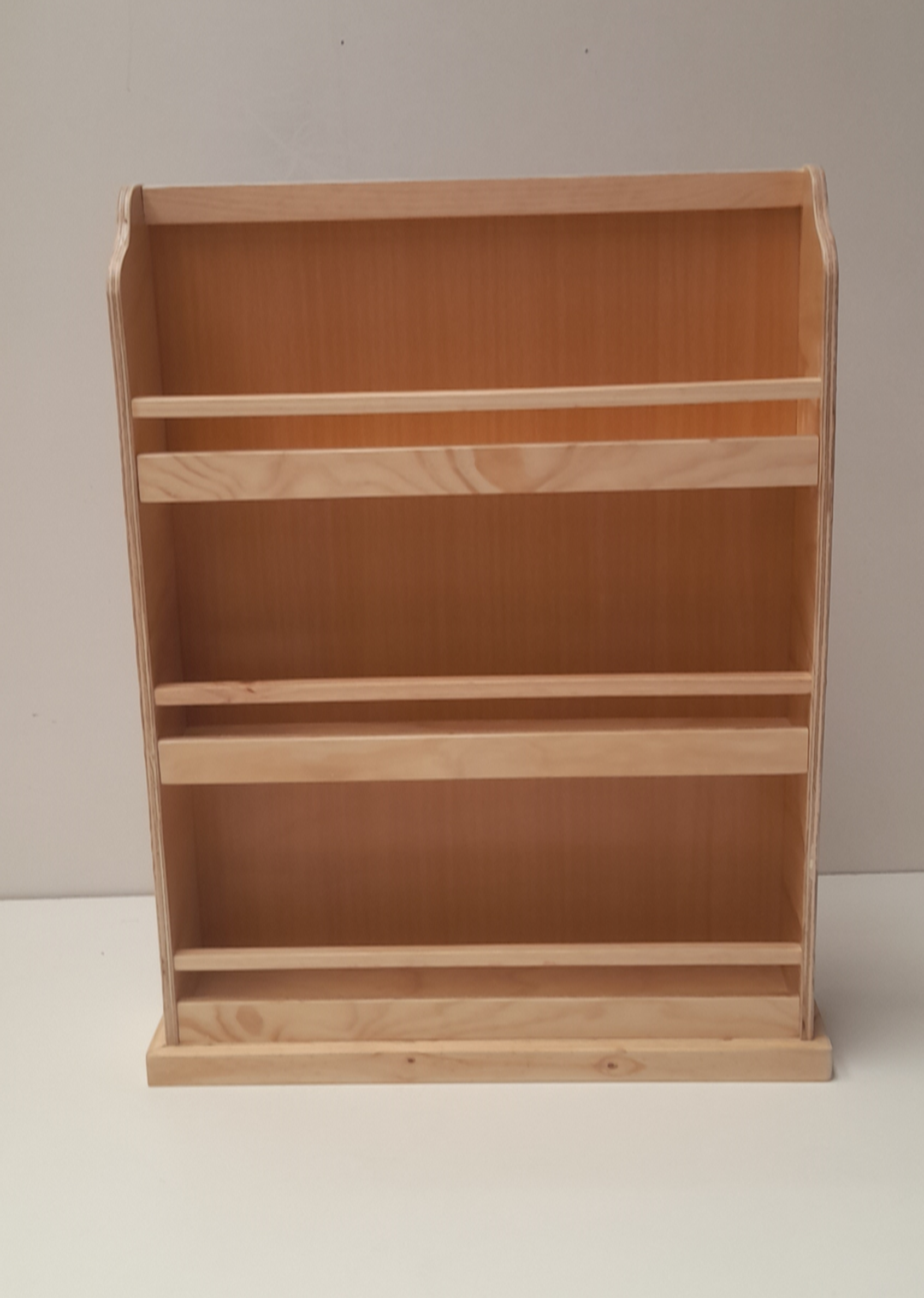LIBRERO 3 NIVELES COLOR MADERA