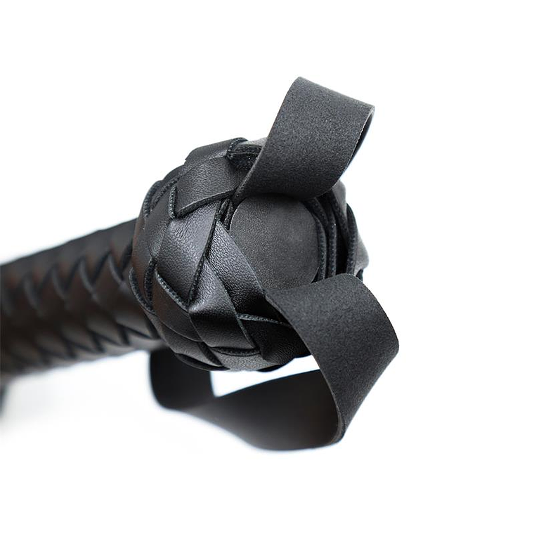 Barbed Handle Flogger 76 cm 8