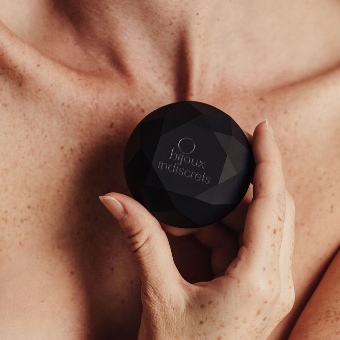 Twenty One Matte Black | Vibrador Diamante Edição Limitada | Bijoux Indiscrets 4