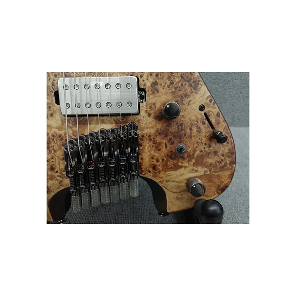 Guitarra Eléctrica Ibanez QX527PB de 7 Cuerdas con Cuerpo de Nyatoh y Bolsa 2