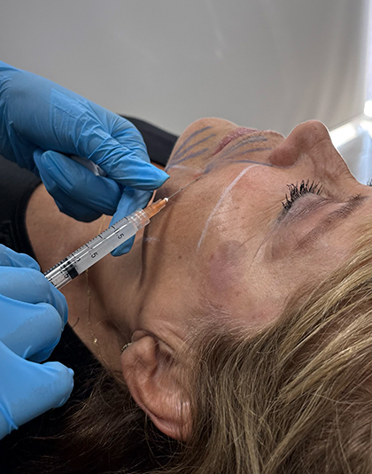 https://www.estetikamedica.cl/clinica-estetica-copiapo-cyber-2026-clinica-em-mall-plaza-real