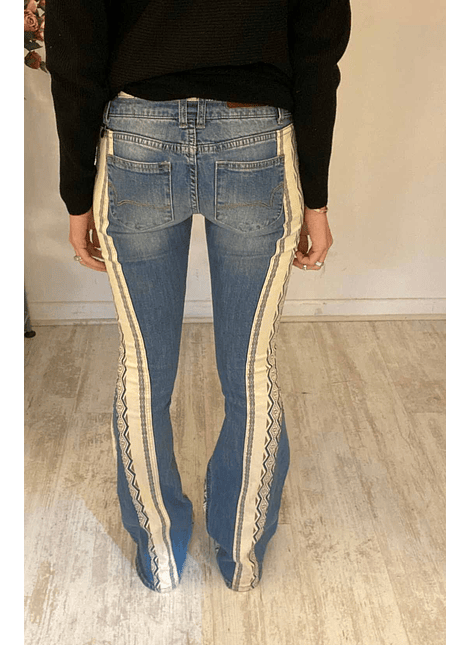 SALE Pantalones Jeans Pata Elefante Con Diseños Talla 38 RKF