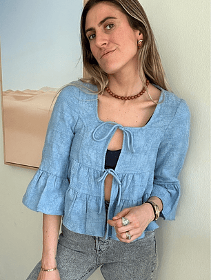 Polera Celeste Vuelos Amarras Delanteras Talla S-M Zara