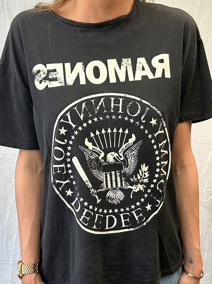 Polera Manga Corta Ramones Talla S Mango 2