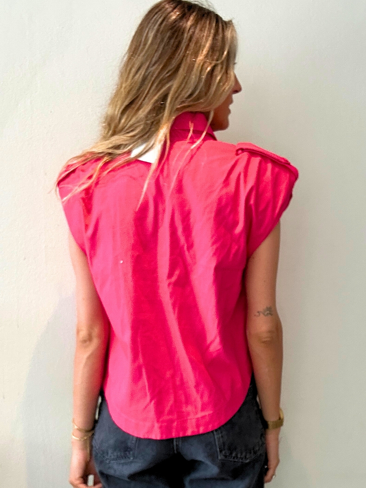 Blusa Hombreras Fucsia Con Etiqueta Neutro 2