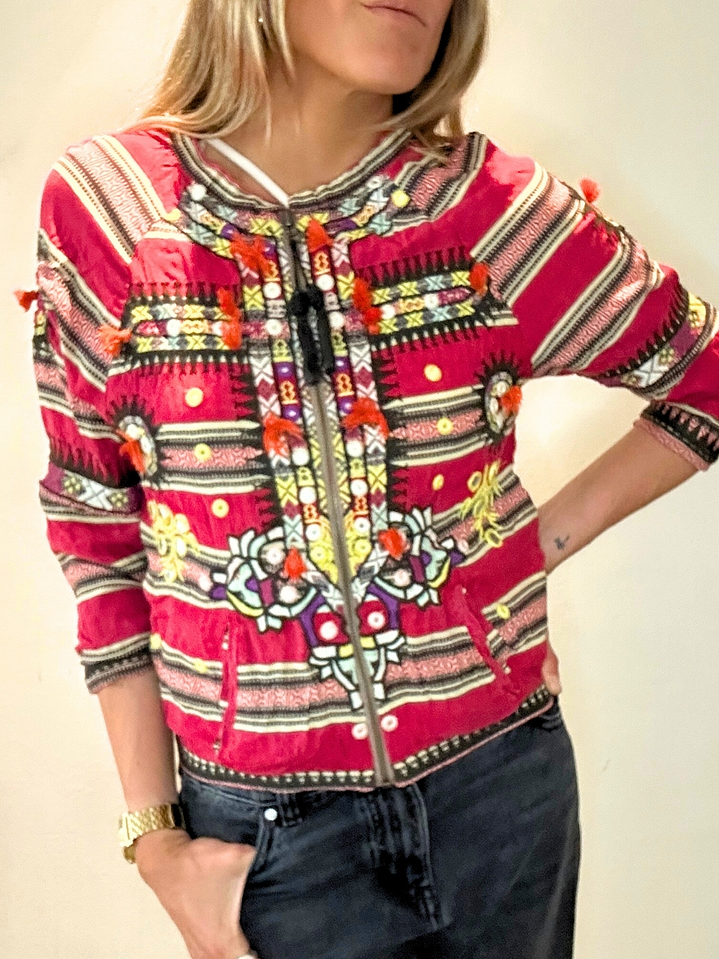 Tapadito Rojo Gastado Con Diseños bordados de colores Talla S Rapsodia 4