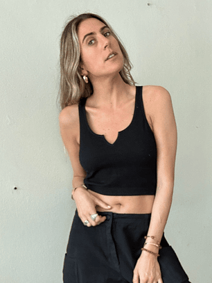 Polera Top Ajustada Negra Talla M-L Bozzolo