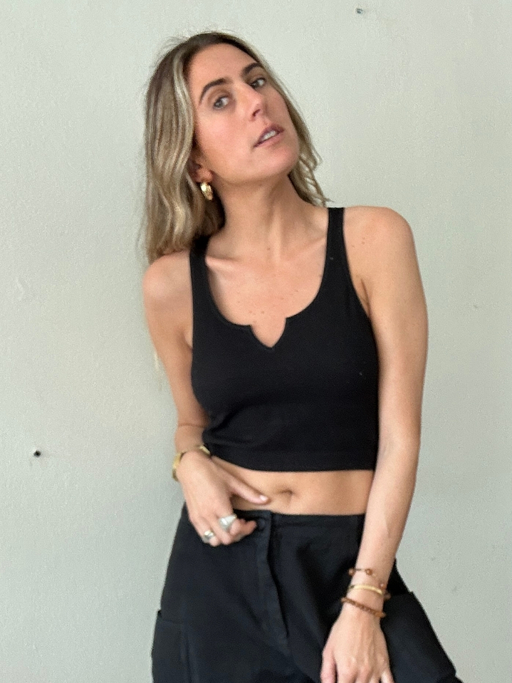 Polera Top Ajustada Negra Talla M-L Bozzolo 1