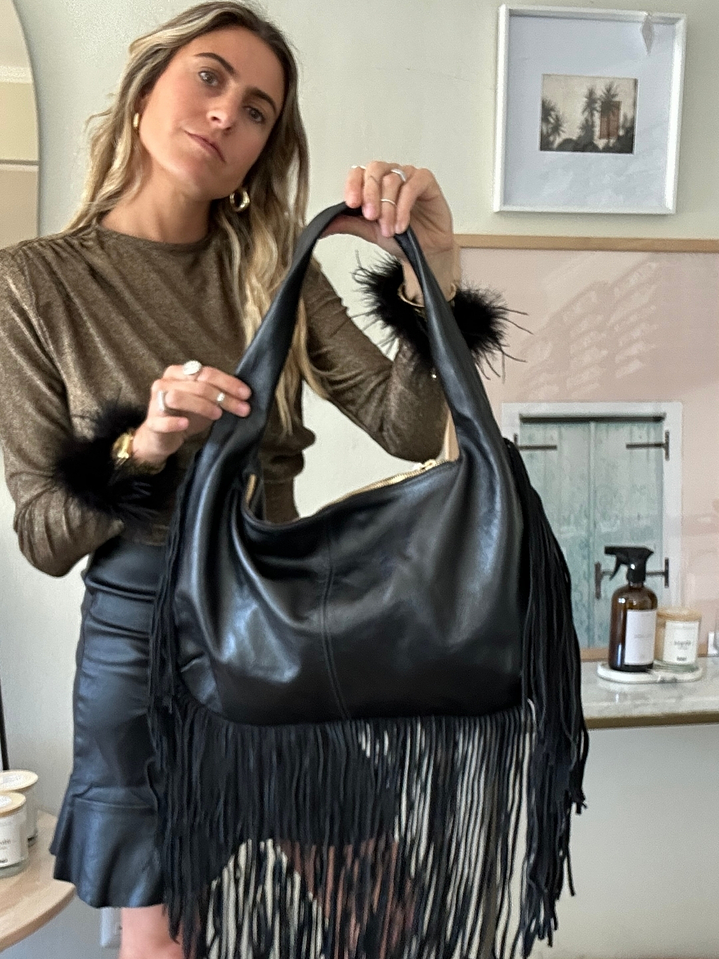 Cartera 100% Cuero Negra Flecos Argentina 4