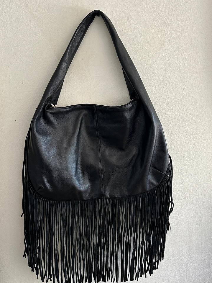 Cartera 100% Cuero Negra Flecos Argentina 1