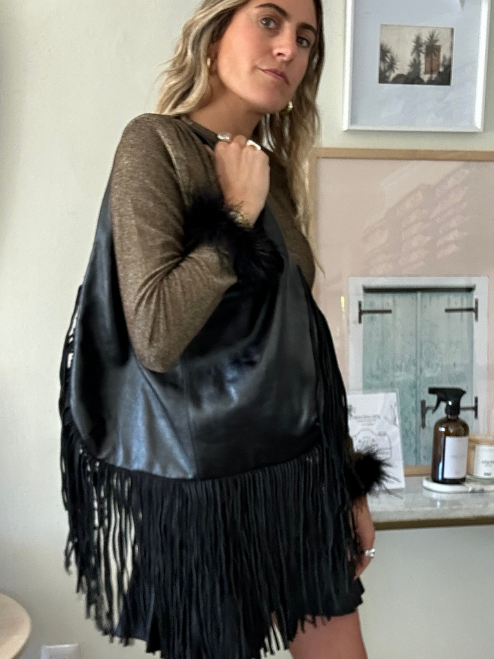 Cartera 100% Cuero Negra Flecos Argentina 2