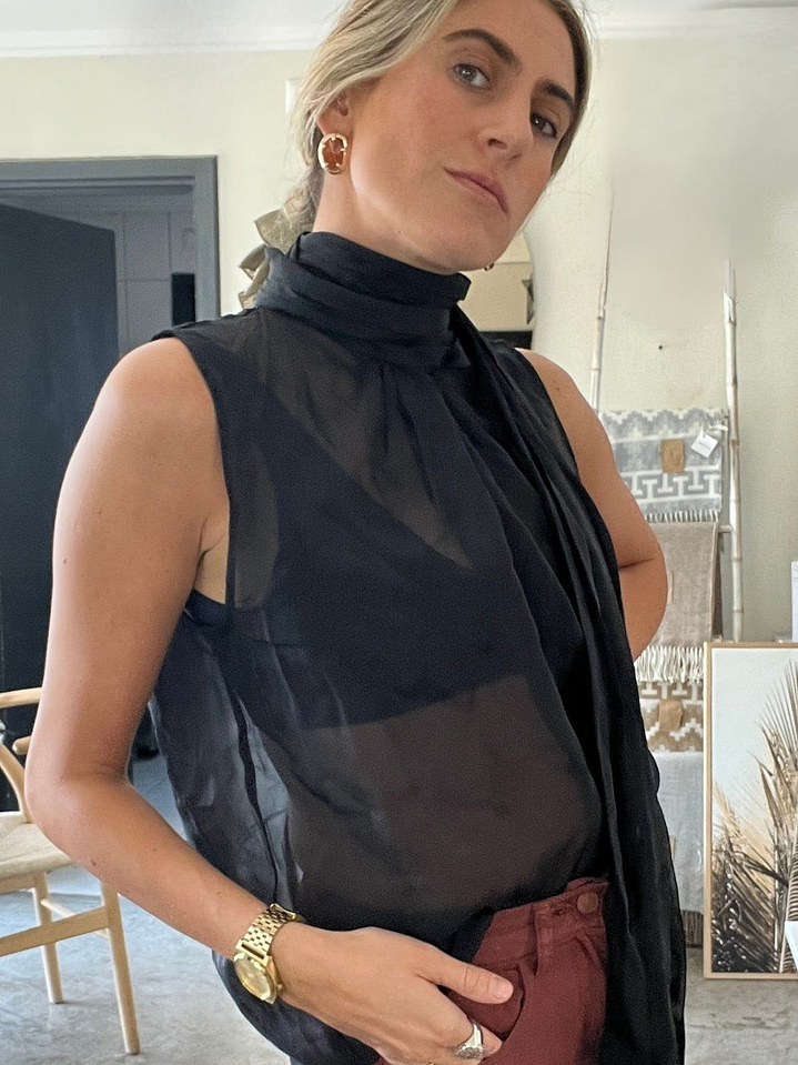 Blusa Negra Traslúcida Cuello Alto Con Lienzos Para Amarrar  Talla M H&M 4