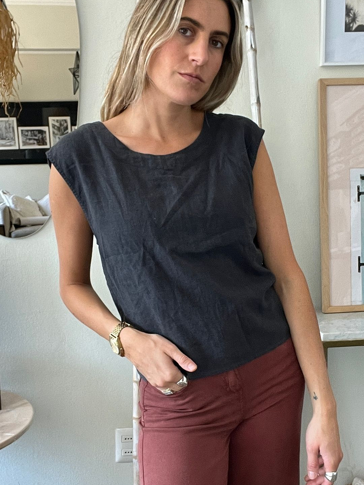 Polera Gris Petróleo Espalda Semi Abierta 55% Lino Froens  1