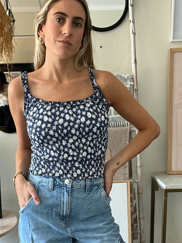 Polera Morada Flores Blancas Elasticada Talla L Wados 1