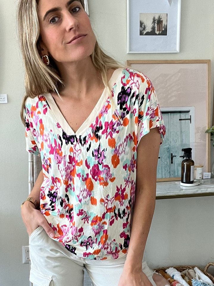 Polera Manga Corta Manchas de Colores Talla M ASH 4