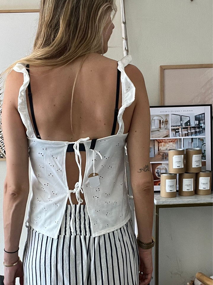 Polera blanca Tiritas Broderie Talla S H&M 3