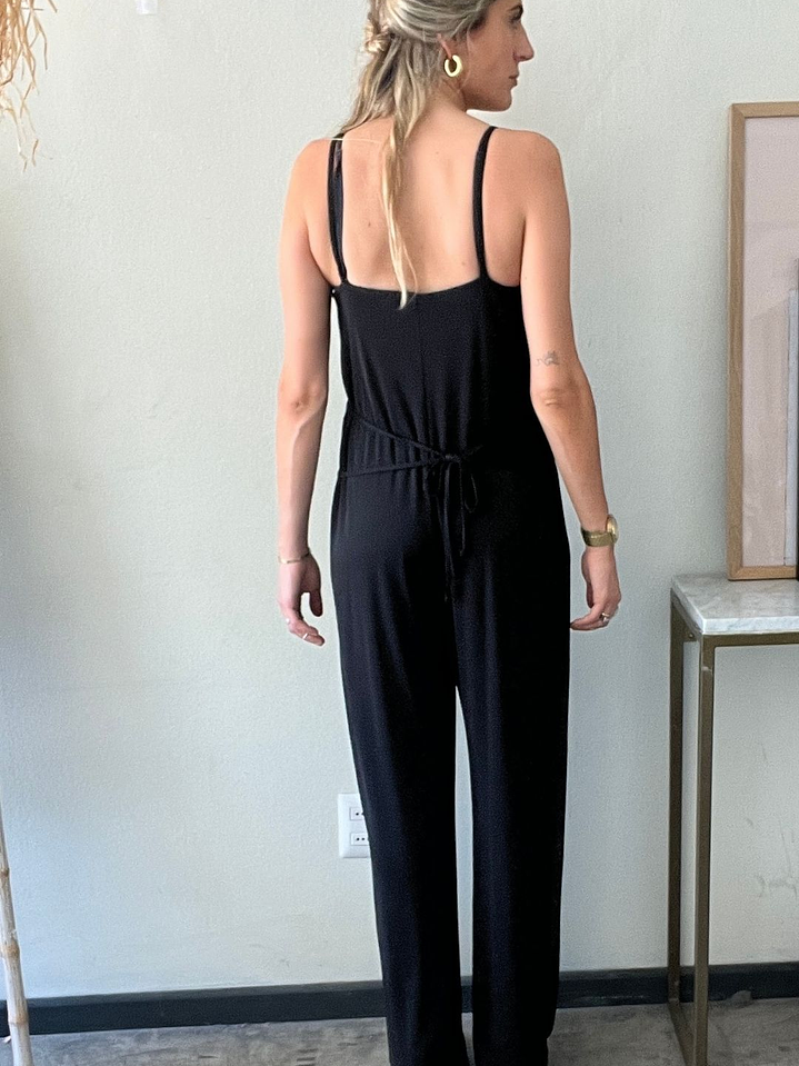 Enterito Negro Cuello en V Amarras Ajustables  2