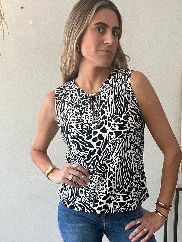 Polera Sin Mangas Print Black And Wite Talla M ASH 1