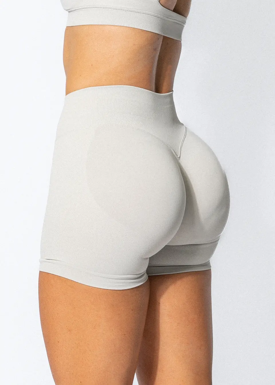 Peach - Short cortos con scrunch  35