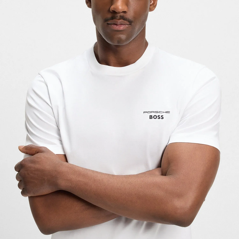 CAMISETA PORSCHE X BOSS DE ALGODÓN MERCERIZADO CON ILUSTRACIÓN DE TARGA PLAYERA REGULAR FIT HOMBRE 3