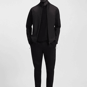 SUDADERA REGULAR FIT CON CREMALLERA Y DETALLES REFLECTANTES DECORATIVOS SUDADERA REGULAR FIT HOMBRE