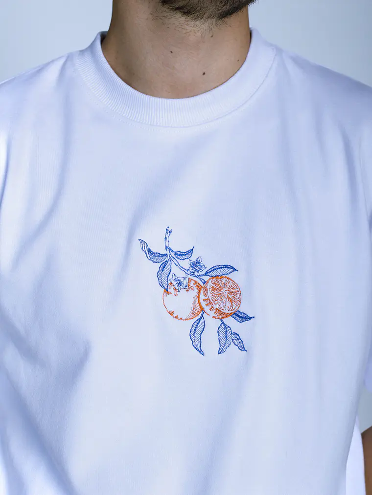 Camiseta bordada - Oranjem 4