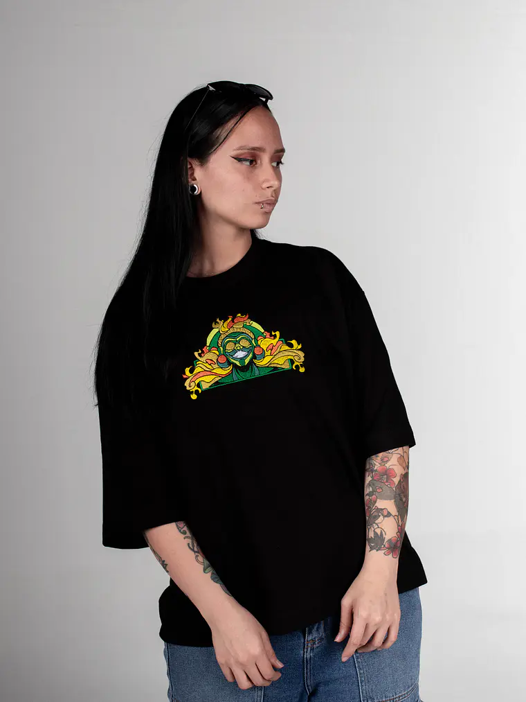 Camiseta bordada - Deidad 2
