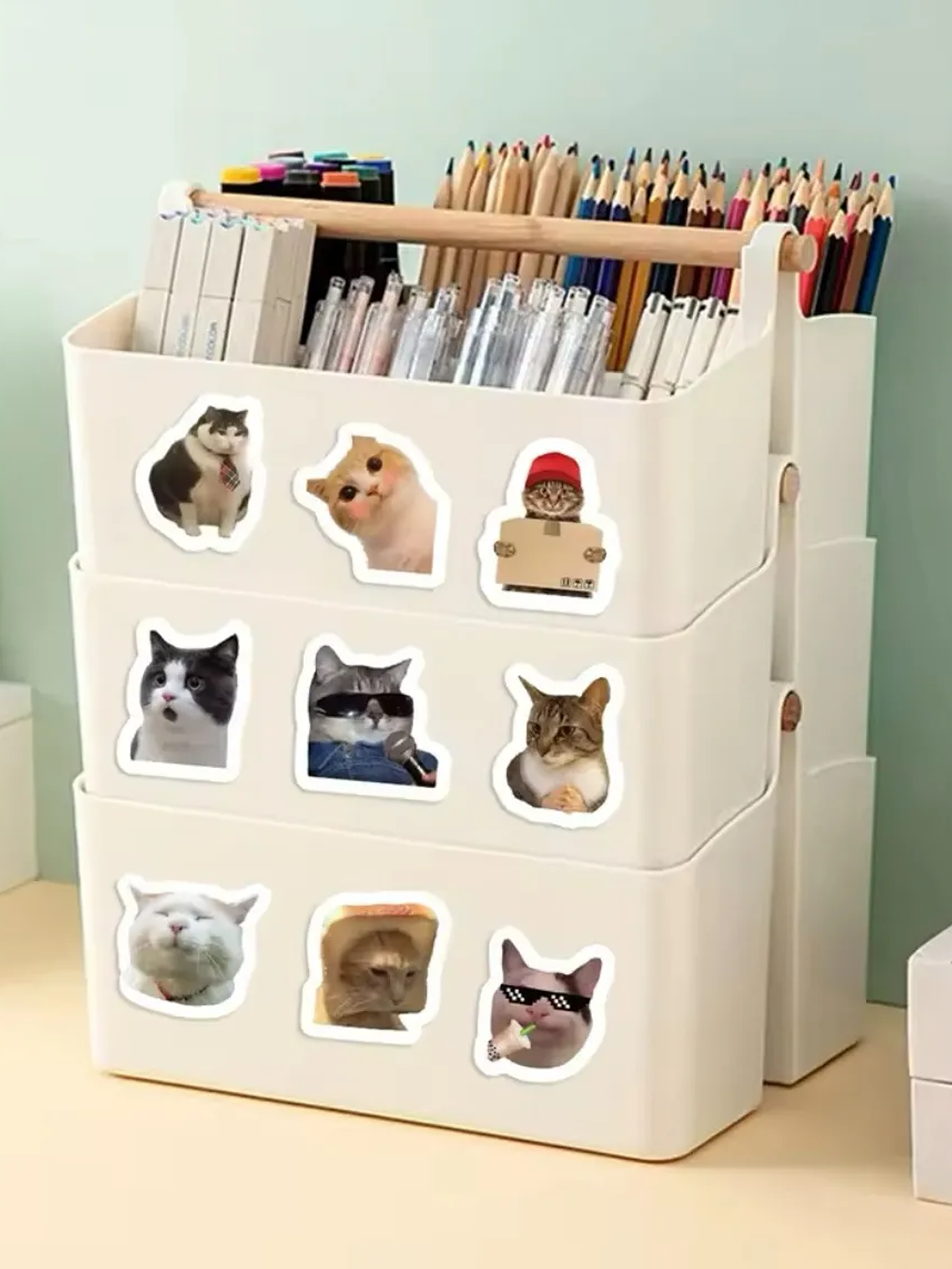 Rollo 500 Unidades Sticker Gatitos  Gato Meme (10 modelos de gatito diferentes en sticker) 3