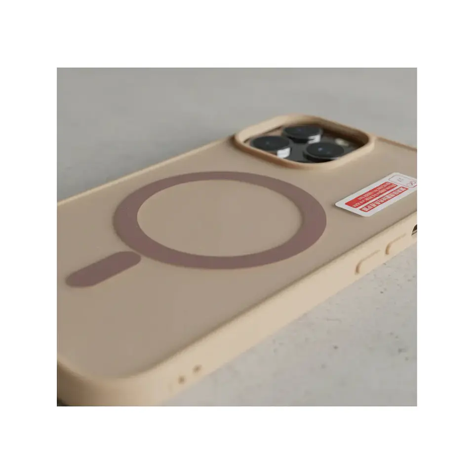 Carcasa Protectora Iphone15 Beige 3