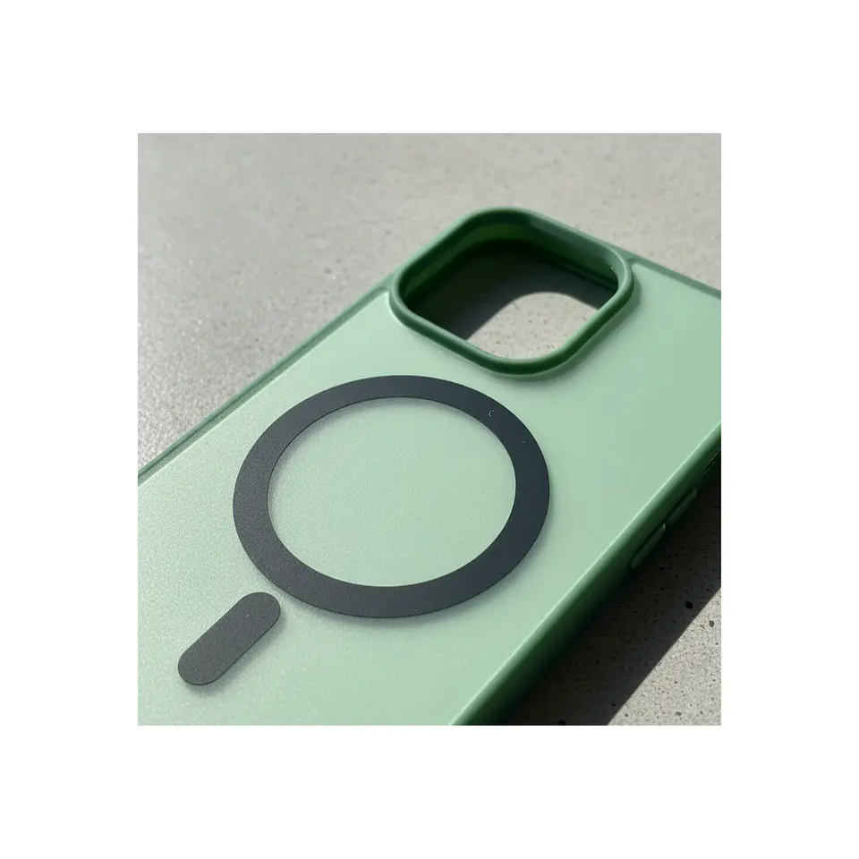 Carcasa Protectora Iphone15 Verde 2