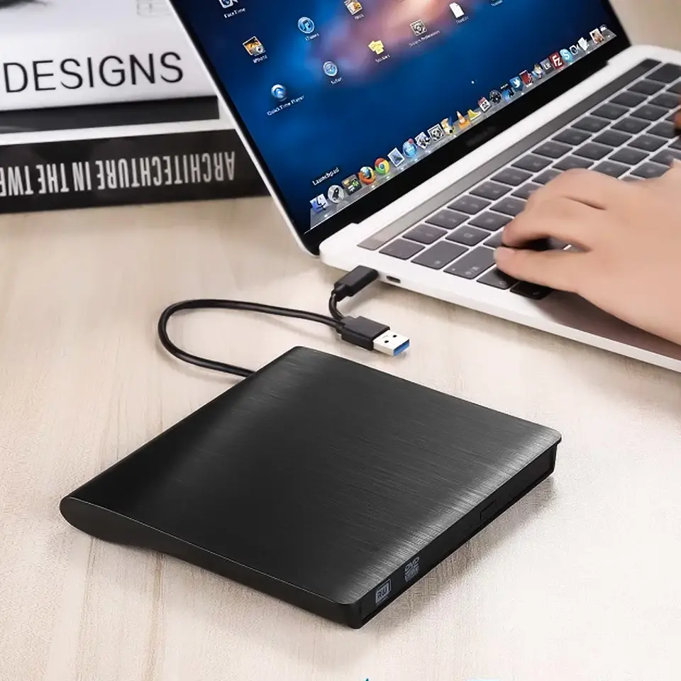 LECTOR Y GRABADOR DE CD Y DVD UTEK 4