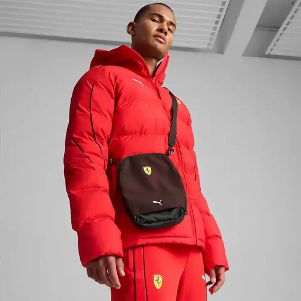 Banano Ferrari Corsa Bolso Negro 3