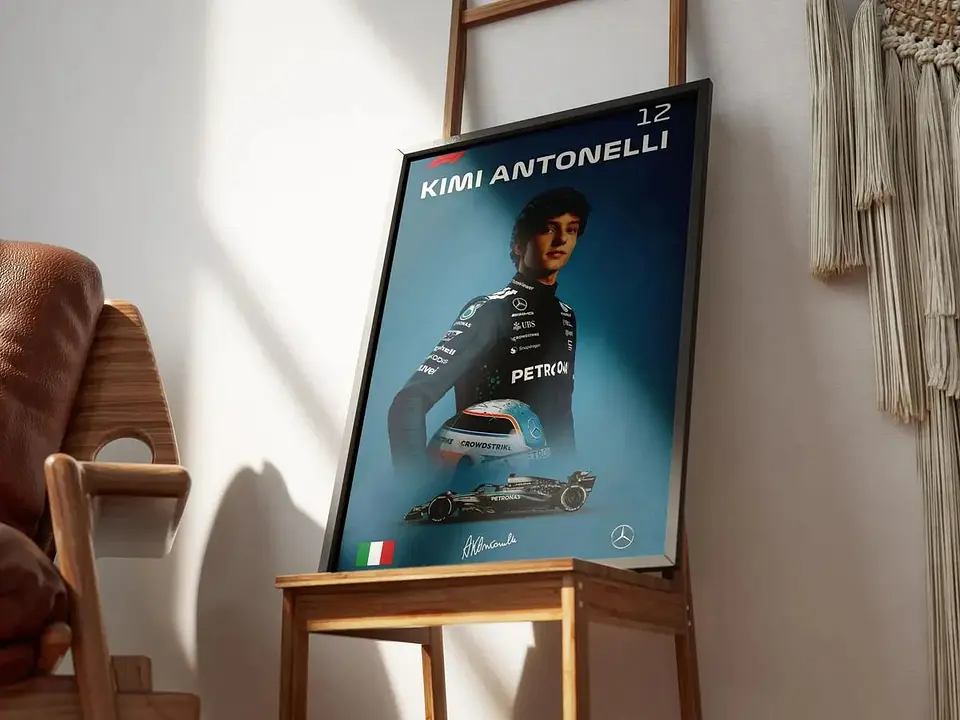 Cuadro Fórmula 1 Andrea Kimi Antonelli IX Mercedes Benz AMG F1 Decoración Automovilismo Marco Negro 2
