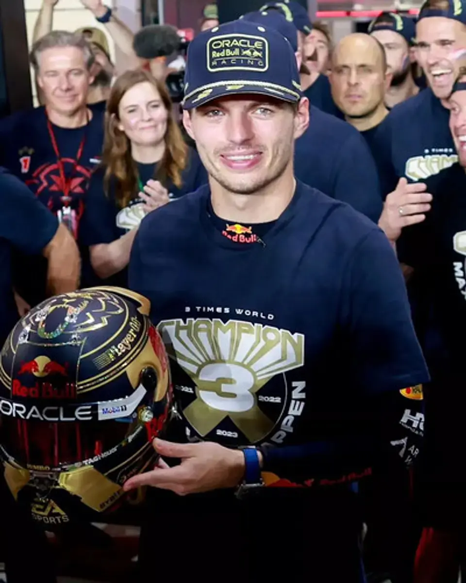 Gorro Oracle Red Bull Japon Max Verstappen 1 Gorra 2