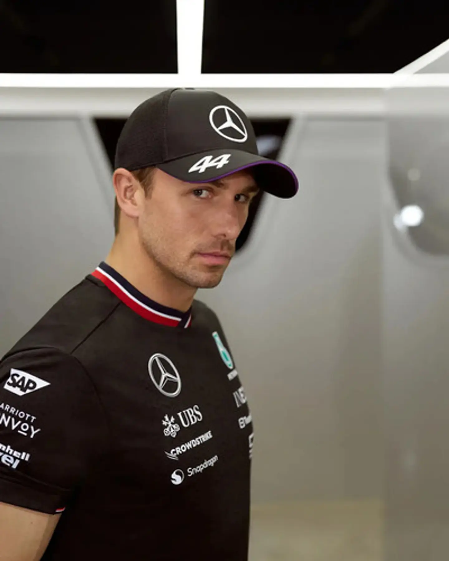 Gorro Mercedes Benz Lh 44 Negro Malla Oficial 5