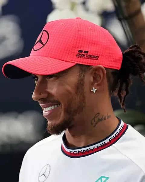 Gorro Mercedes Benz Miami Especial Lewis Hamilton 44 Oficial