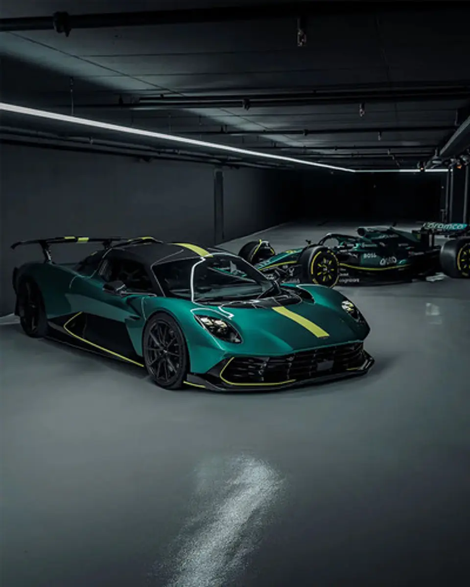 Jockey Fernando Alonso Aston Martin Boss Oficial Miami 7