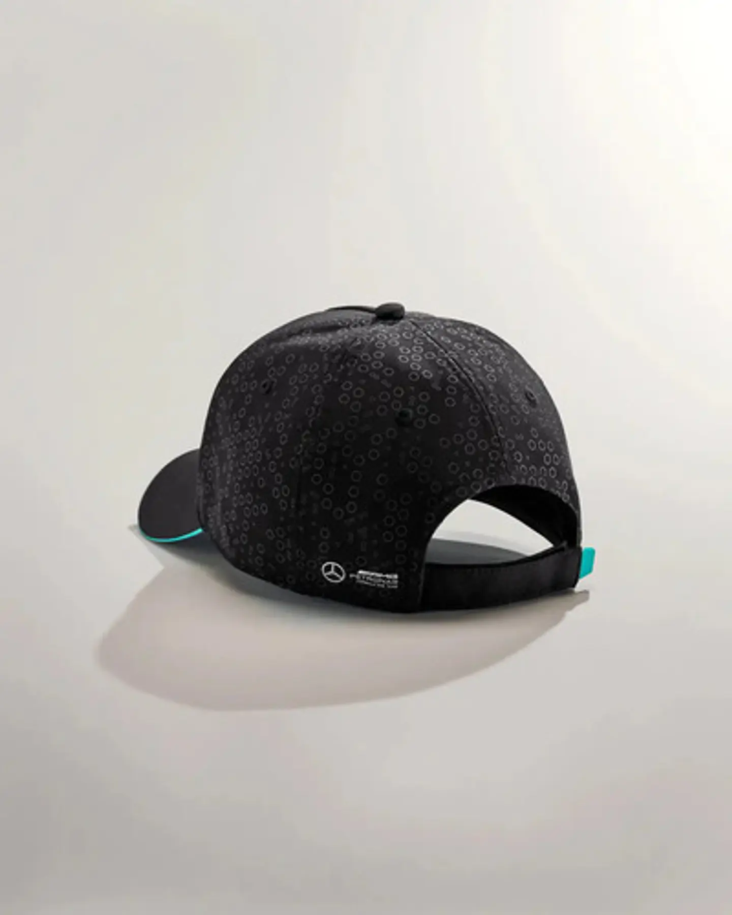 Gorro Mercedes Benz F1 Team Oficial Negro 2024 Oficial 5