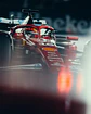 Jockey Scuderia Ferrari Monaco 2025 Leclerc 16 F1 - Miniatura 2