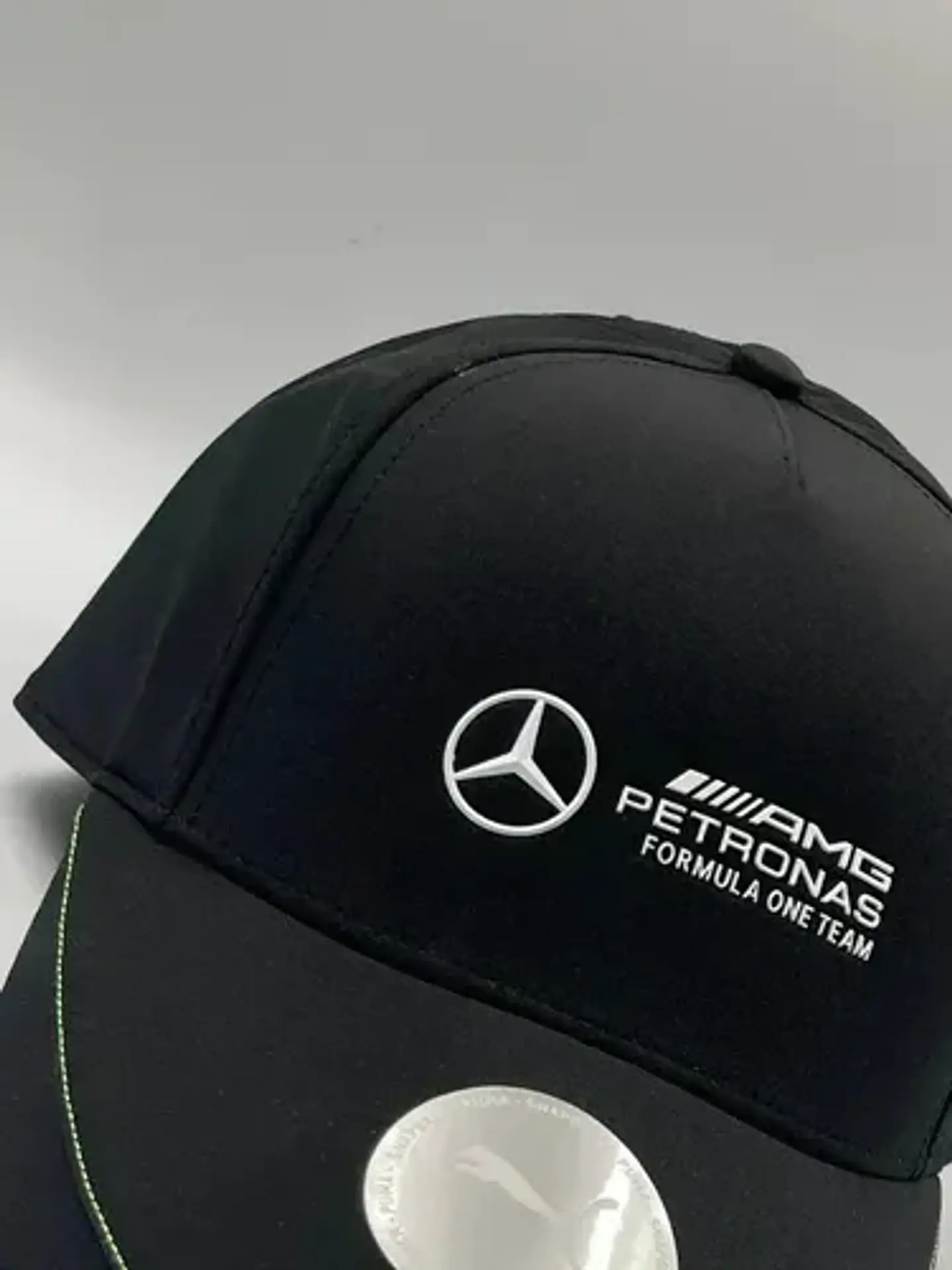 Gorra Mercedes Benz Jockey Negro 7
