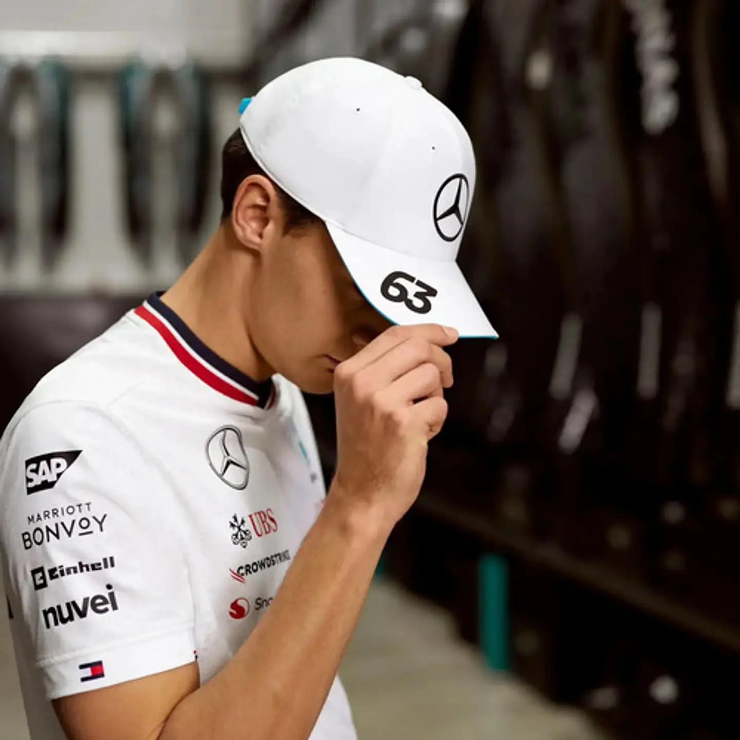 Jockey Mercedes Oficial F1 63 George Russell Gorra Blanca 6