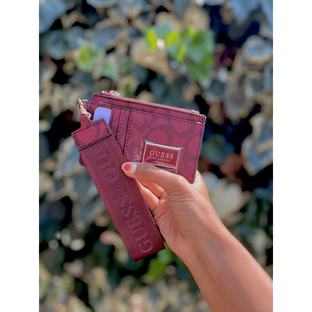 Tarjetero Monedero Guess