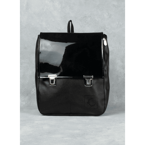 Mochila Raffa Tapa Charol Full Negro