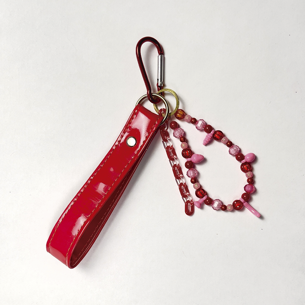 Charms con Strap Charol Rojo 2