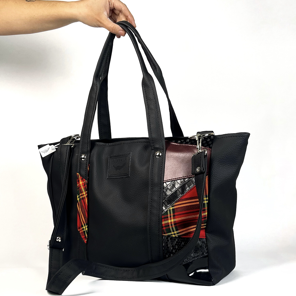 Totebag Archive Patchwork Tartán Rojo 1