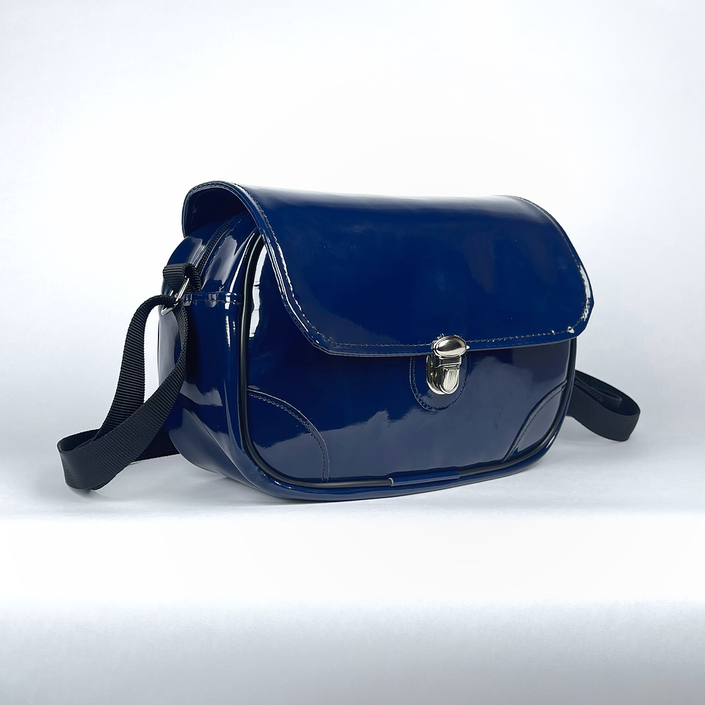 Cartera Ofelia Charol Azul 1