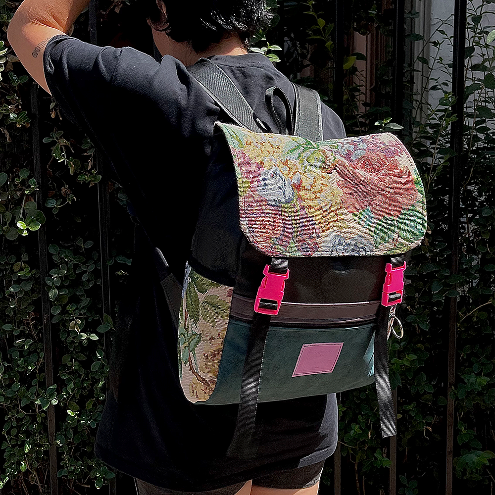 Mochila Nicca Flores Gobelino